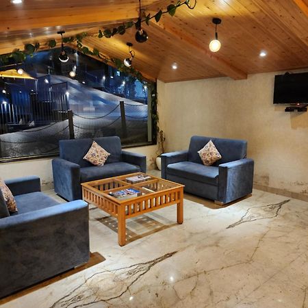 Golden Fern Resort Шимла Экстерьер фото