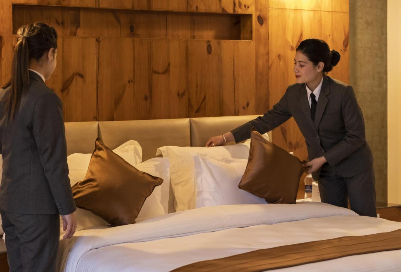 Golden Fern Resort Шимла Экстерьер фото