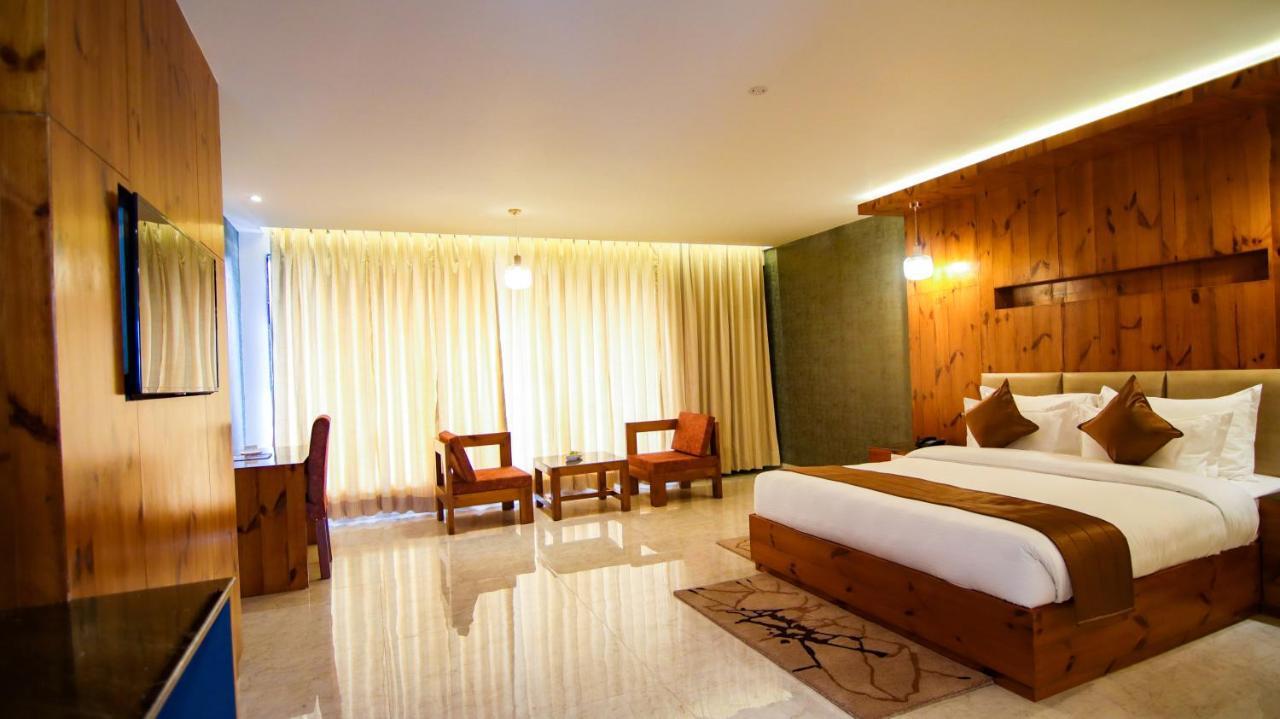 Golden Fern Resort Шимла Экстерьер фото