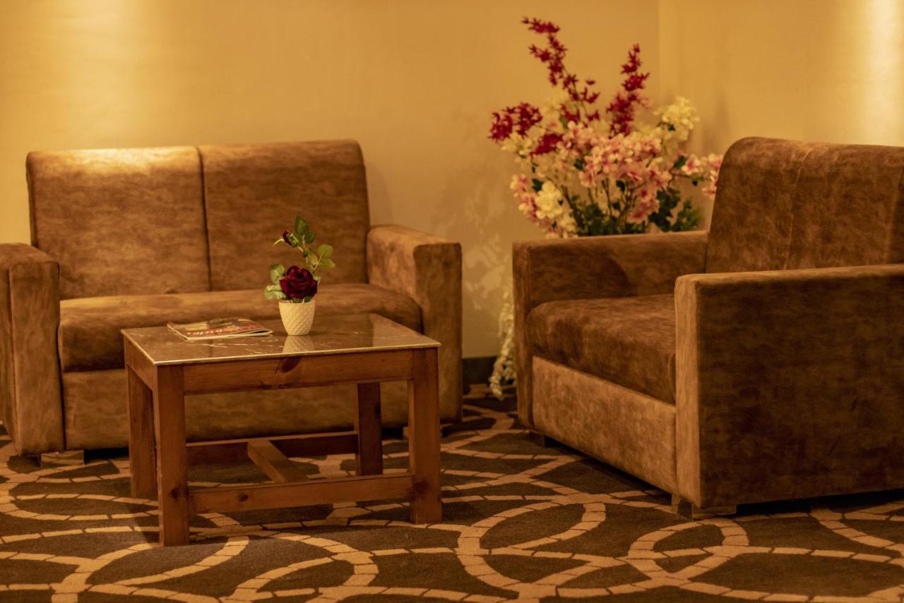 Golden Fern Resort Шимла Экстерьер фото