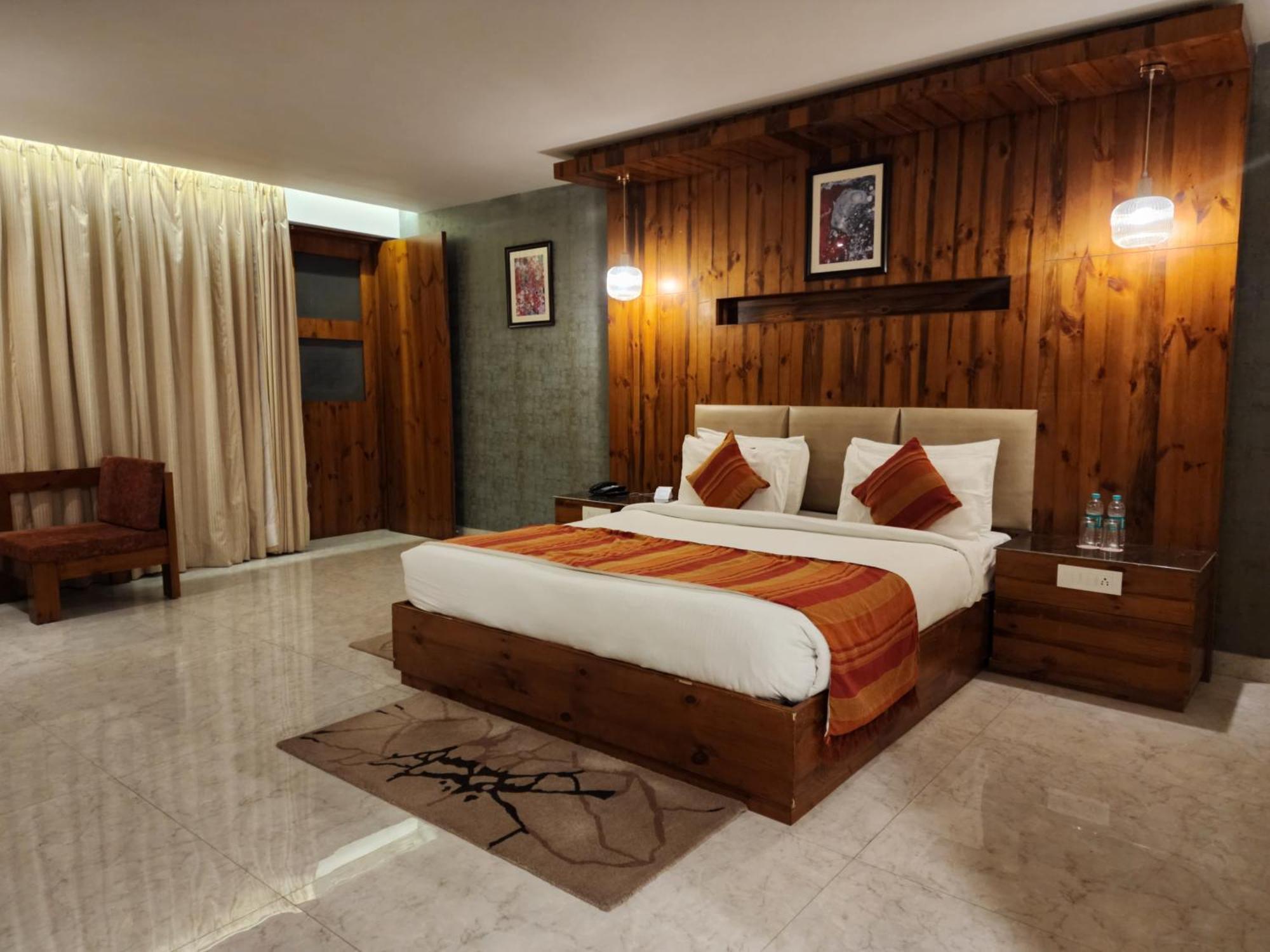 Golden Fern Resort Шимла Экстерьер фото
