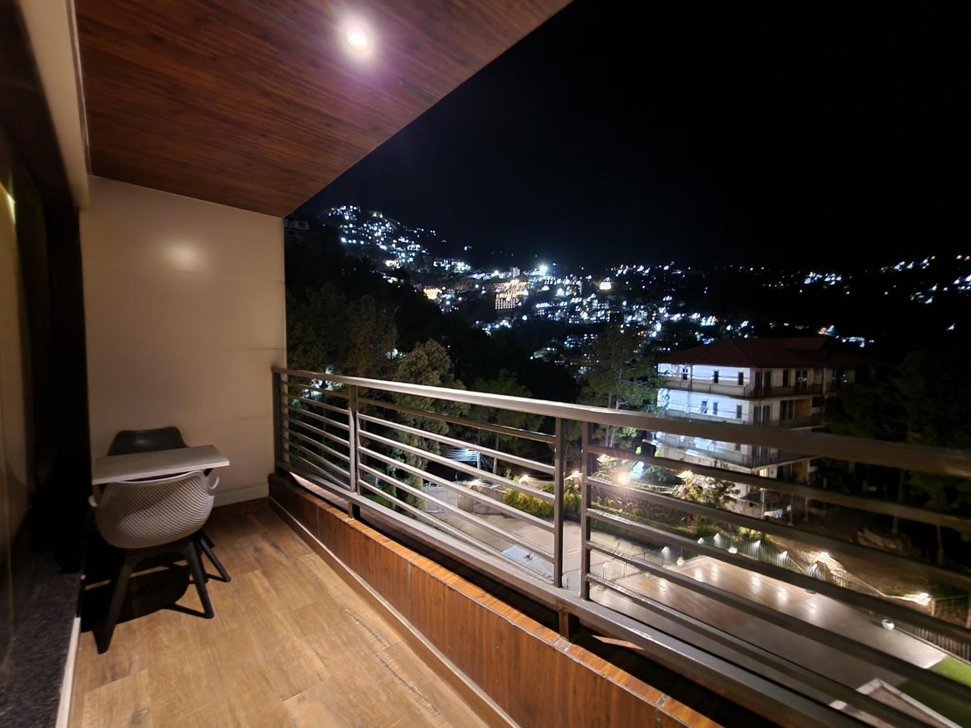 Golden Fern Resort Шимла Экстерьер фото