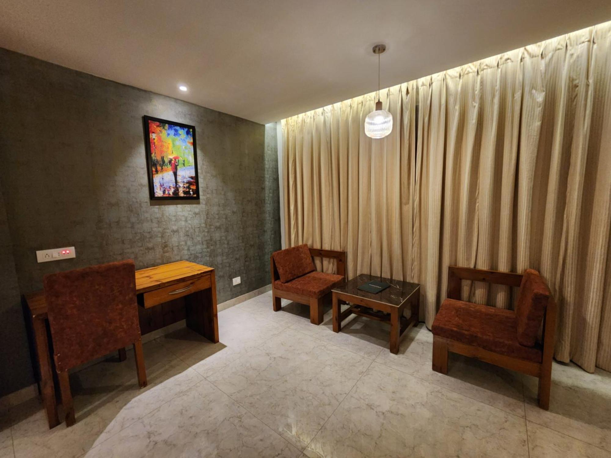 Golden Fern Resort Шимла Экстерьер фото